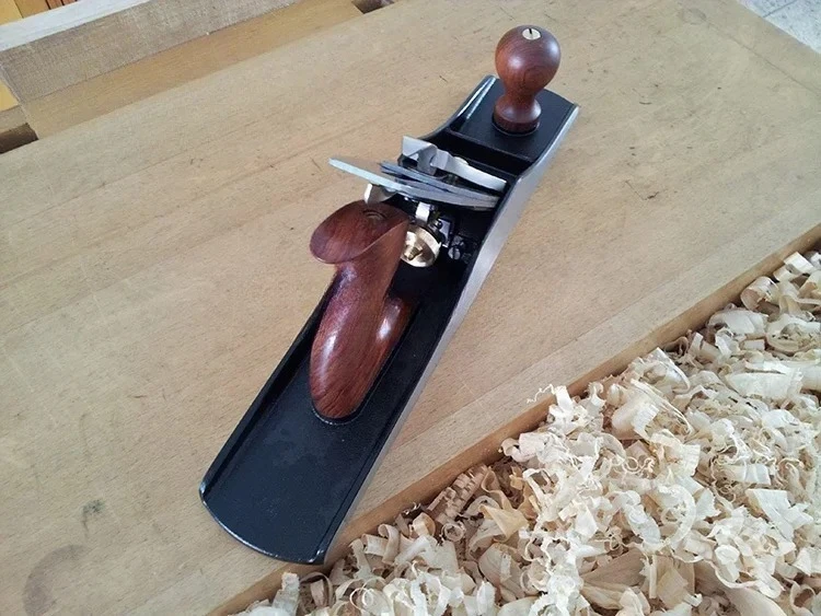طائرة توصيل يدوية بنمط غرفة ال - مراجعة Bench Plane Jointer وسعره