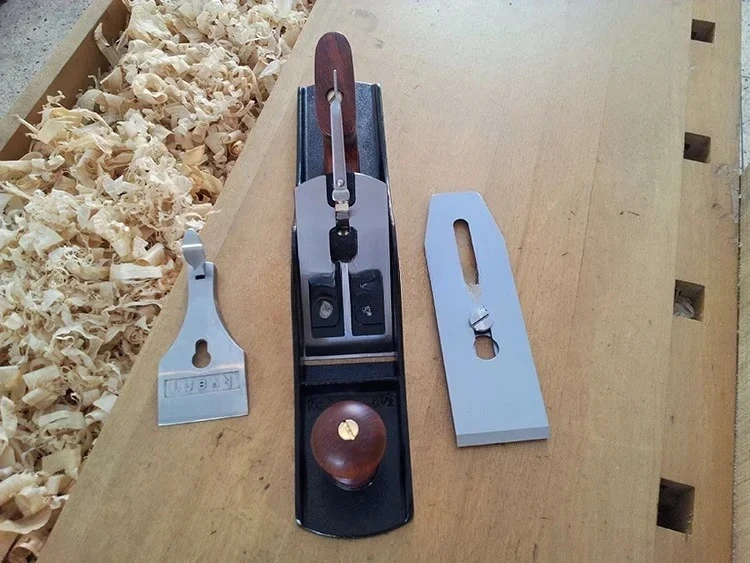 طائرة توصيل يدوية بنمط غرفة ال - مراجعة Bench Plane Jointer وسعره